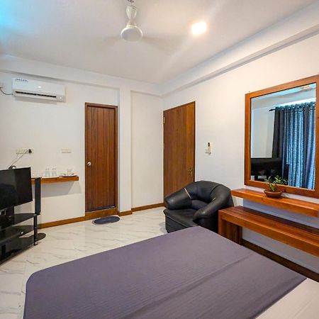 Airport Hotel By Cmb Apartments Negombo Extérieur photo